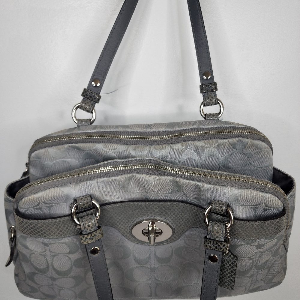 COACH Signature Penelope Shoulder Bag. - Picture 4 of 16